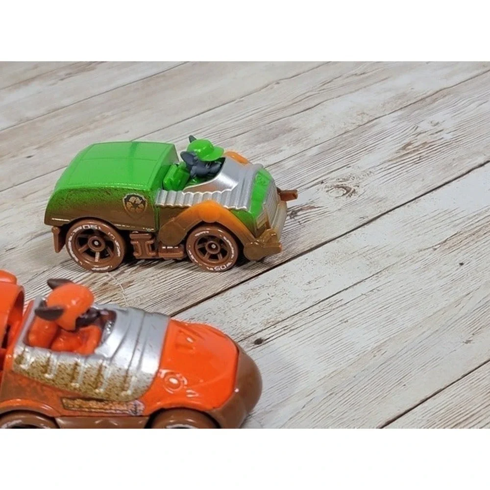 Hot Wheels lot paw